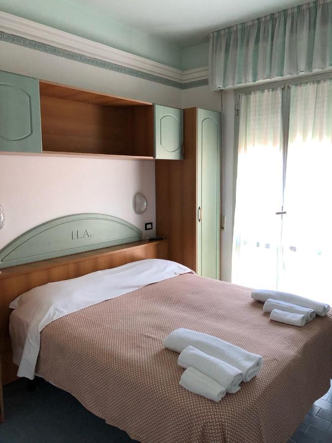 Hotel Augustus Gatteo a Mare Extérieur photo