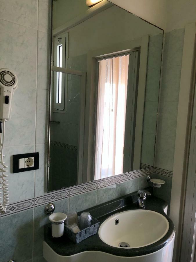 Hotel Augustus Gatteo a Mare Extérieur photo